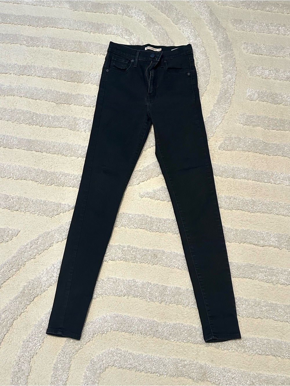 Levi's Black Skinny Jeans - Women's